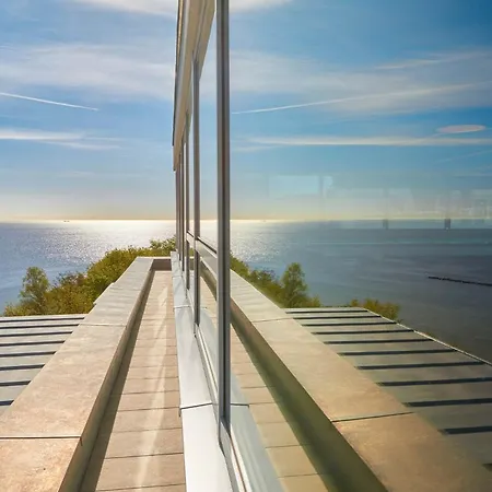 First Strandperle شقة